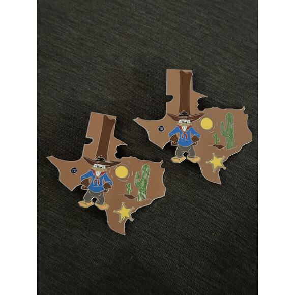 Disney Donald American Adventure Texas TX Mystery Disney Pin Limited Release - Picture 2 of 3